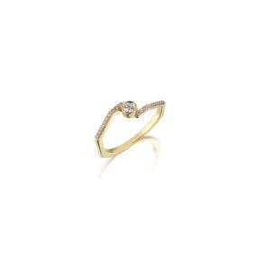 Series 8 Round-Cut Diamond Ring